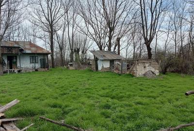 Teren de 2137 mp, în Șerbănești (Rociu) - 2