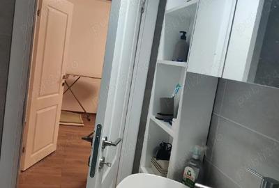 Apartament cu 2 camere semidecomandat în Gara de Nord
