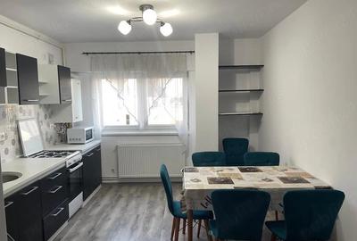 Apartament cu 2 camere decomandat în Micro 16 - 1
