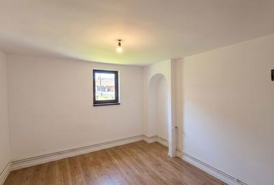 Casă cu 4 camere în Central - 5