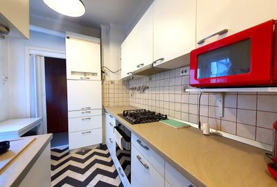 Piata Romana, 3 camere de vanzare, cu centrala - 7
