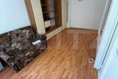 Garsonieră decomandată în Răcădău - 2