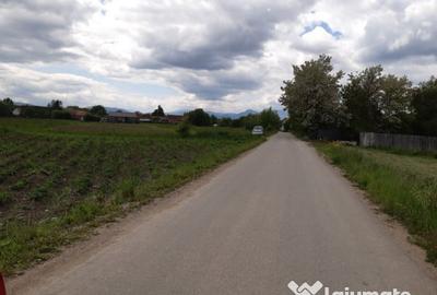 Teren de 5000 mp, în Periferie - 5