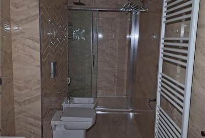 Apartament cu 2 camere decomandat în Tractorul - 18
