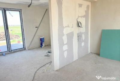 Casă cu 4 camere cu Teren 325 Mp în Central - 8