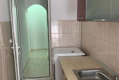 Garsonieră decomandată în Sebastian - 3