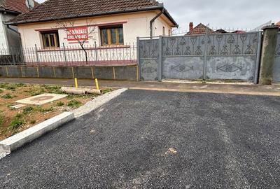 Casă cu 4 camere în Băile 1 Mai - 1