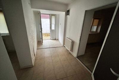 Spațiu comercial, de 106 mp, în Central - 6