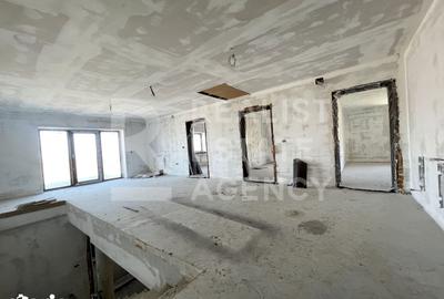 Casă cu 5 camere cu Teren 1000 Mp în Rediu - 4