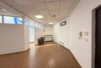 Spațiu comercial, de 52 mp, în Badea Cârțan - 4