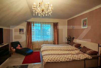 Casă cu 4 camere cu Teren 294 Mp în Central - 2