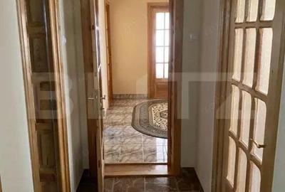 Casă cu 7 camere cu Teren 750 Mp în Central - 14