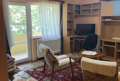Apartament cu 2 camere semidecomandat în Exterior Vest