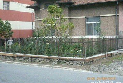 Casă cu 4 camere în Central - 1