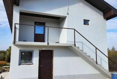 Casă cu 4 camere în Călugăru - 1