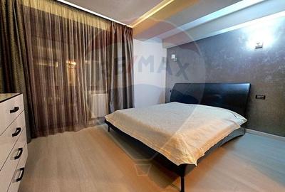 Apartament cu 2 camere de vanzare 80mp Casa de Cultura Constanta