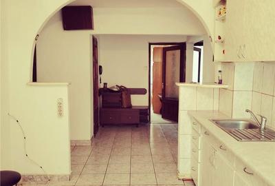 Apartament cu 3 camere decomandat în Central - 9