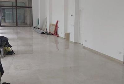 Spațiu comercial, de 95 mp, în Centrul Civic - 3
