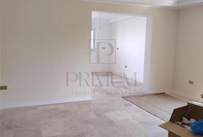 Duplex despartit prin garaj - zona excelenta - toate utilitatile - asfalt - 6