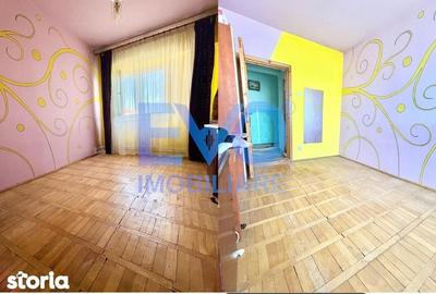 Apartament cu 3 camere decomandat în Central - 1