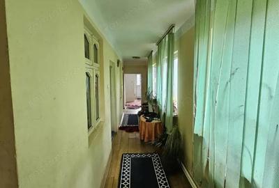 Vanzare proprietate, situata in Targu Jiu, strada Victoriei - zona peco MOL - 6