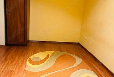 Apartament cu 3 camere semidecomandat în Central - 3