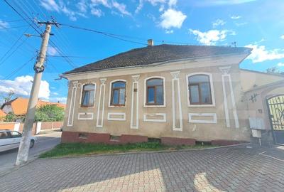 Casă cu 2 camere cu Canalizare în Codlea - 2
