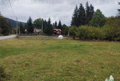 Teren de 1200 mp, în Măneciu - 2