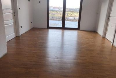 Casa finisata, teren 2500mp, Marginea - 4