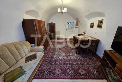 Casa individuala de vanzare curte proprie pivnita Orasul de Jos Sibiu - 3