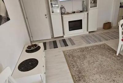 Apartament cu 3 camere semidecomandat în Central - 8