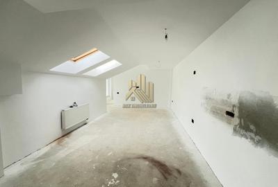 Apartament cu 2 camere semidecomandat în Tractorul - 4