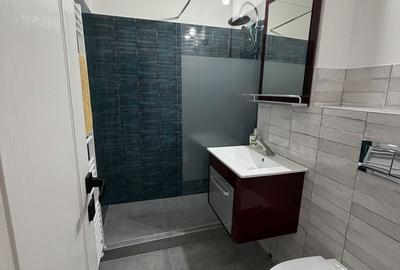 Garsonieră decomandată în Central - 2