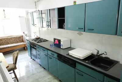 Apartament cu 4 camere decomandat în Centrul Civic