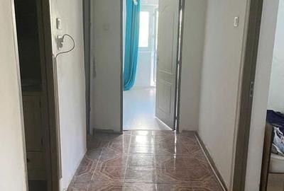Apartament cu 2 camere decomandat în Berceni