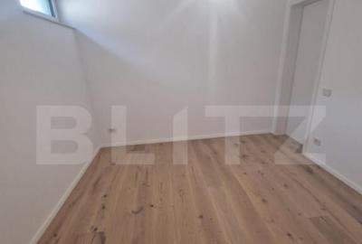 Casă cu 8 camere cu Teren 860 Mp în Central - 2