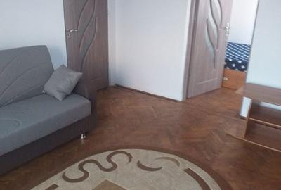 Apartament cu 3 camere semidecomandat în 23 August - 6