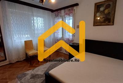 Apartament cu 2 camere semidecomandat, mobilat în P-ța Muncii - 8
