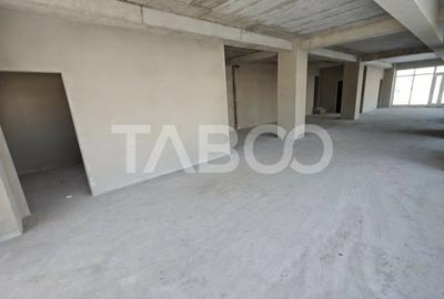 Spațiu comercial, de 169 mp, în Periferie - 3