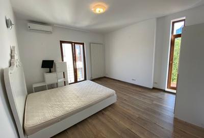 Penthouse with a generous terrace, with a superb view of Herastrau Park - 9