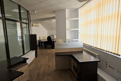 Spațiu comercial, de 180 mp, în Central - 7