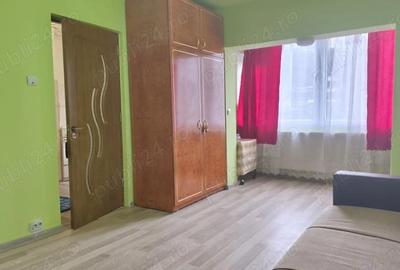 Garsonieră decomandată în Micro 15 - 2