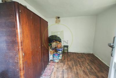 Casă individuală cu 3 camere cu Canalizare în Bariera Vâlcii - 4