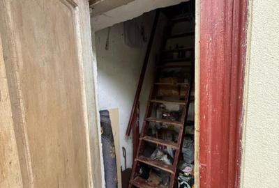 Casa centrala de vanzare- zona Cristian - 13