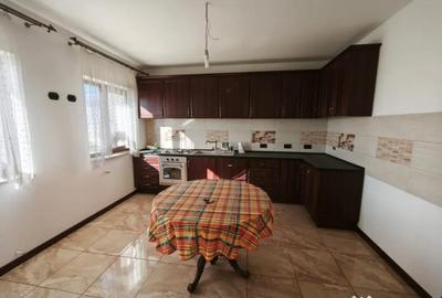 Casă cu 5 camere cu Teren 1792 Mp în Mitocu Dragomirnei - 14