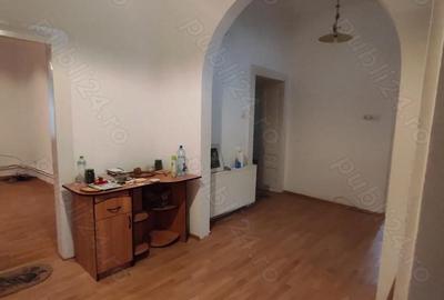 Casă cu Teren 282 Mp în Decebal - 3