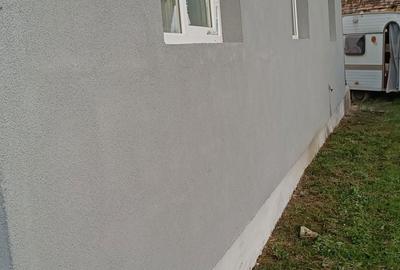 Casă cu 4 camere în Central - 2