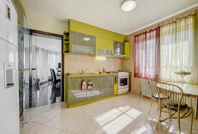 Corbeanca-Laguna Albastra, refugiu exclusivist la lac, vila cu piscina - 8