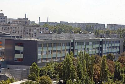 Birou, 1051 mp în Văcăresti