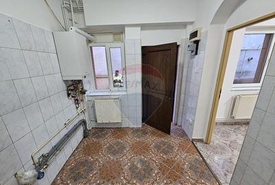 Apartament 2 camere in Vila + magazie 8 mp - sector1 Apartament 2 camere in Vila + magazie 8 mp - sector1 - 9
